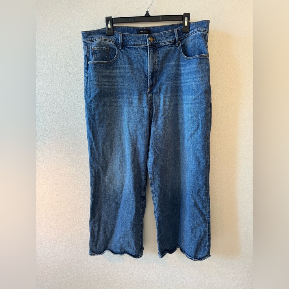 Ann Taylor Wide Leg Crop Jeans
